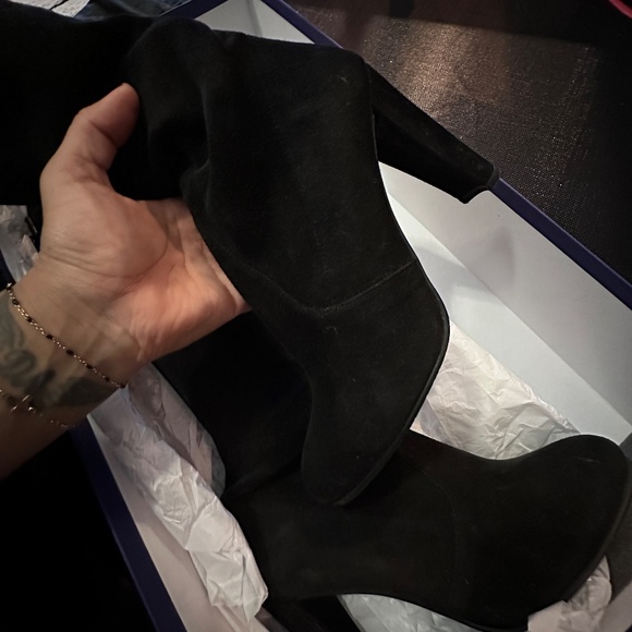 Stuart Weitzman - Picture 5 of 5